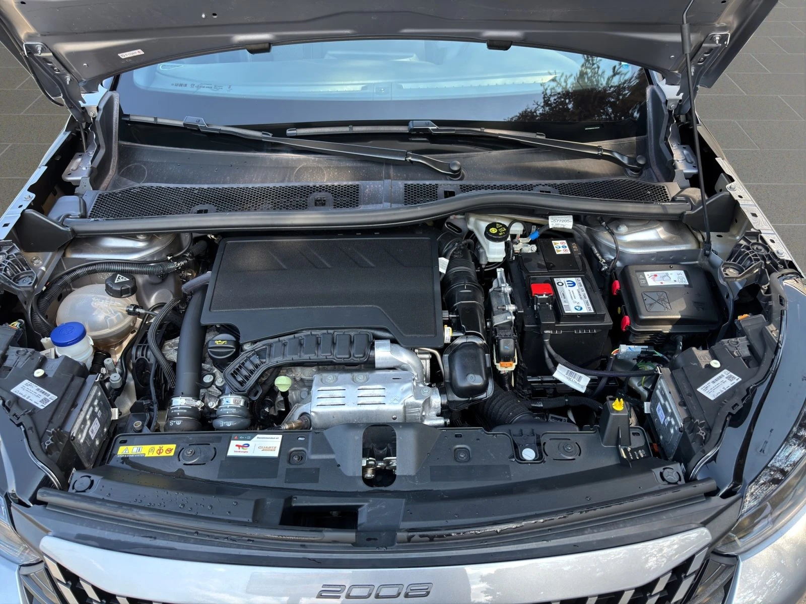 Peugeot 2008 GT 1.2 130 EAT8 Лизинг Гаранция до 12.2029 г., снимка 14 - Автомобили и джипове - 55783269