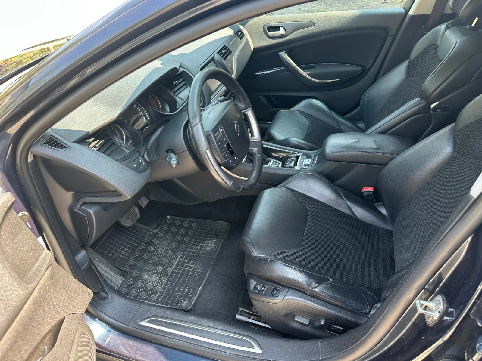 Citroen C5 3.0hdi V6 240кс, снимка 6 - Автомобили и джипове - 55967614
