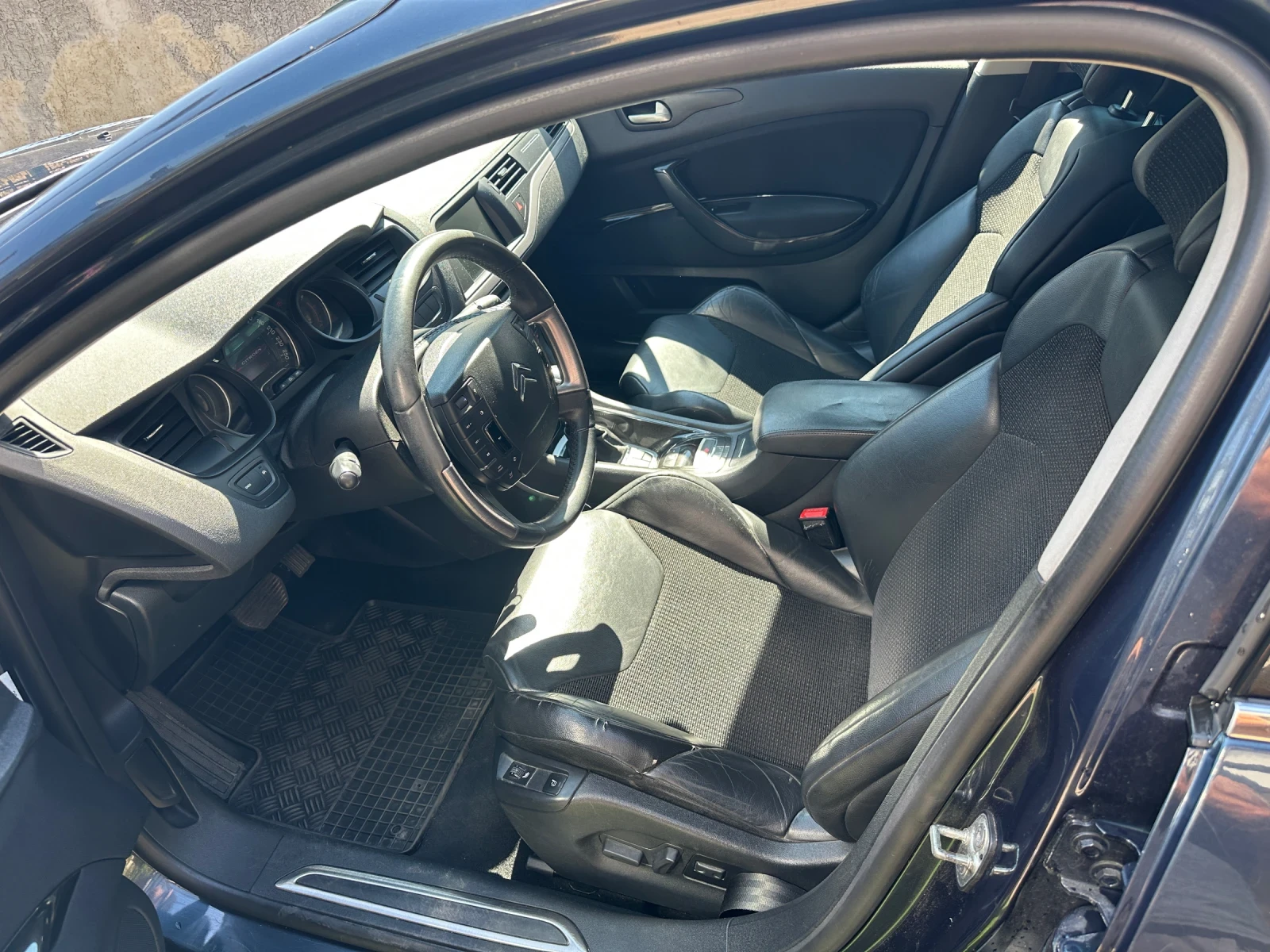Citroen C5 3.0hdi V6 240кс, снимка 7 - Автомобили и джипове - 56352652