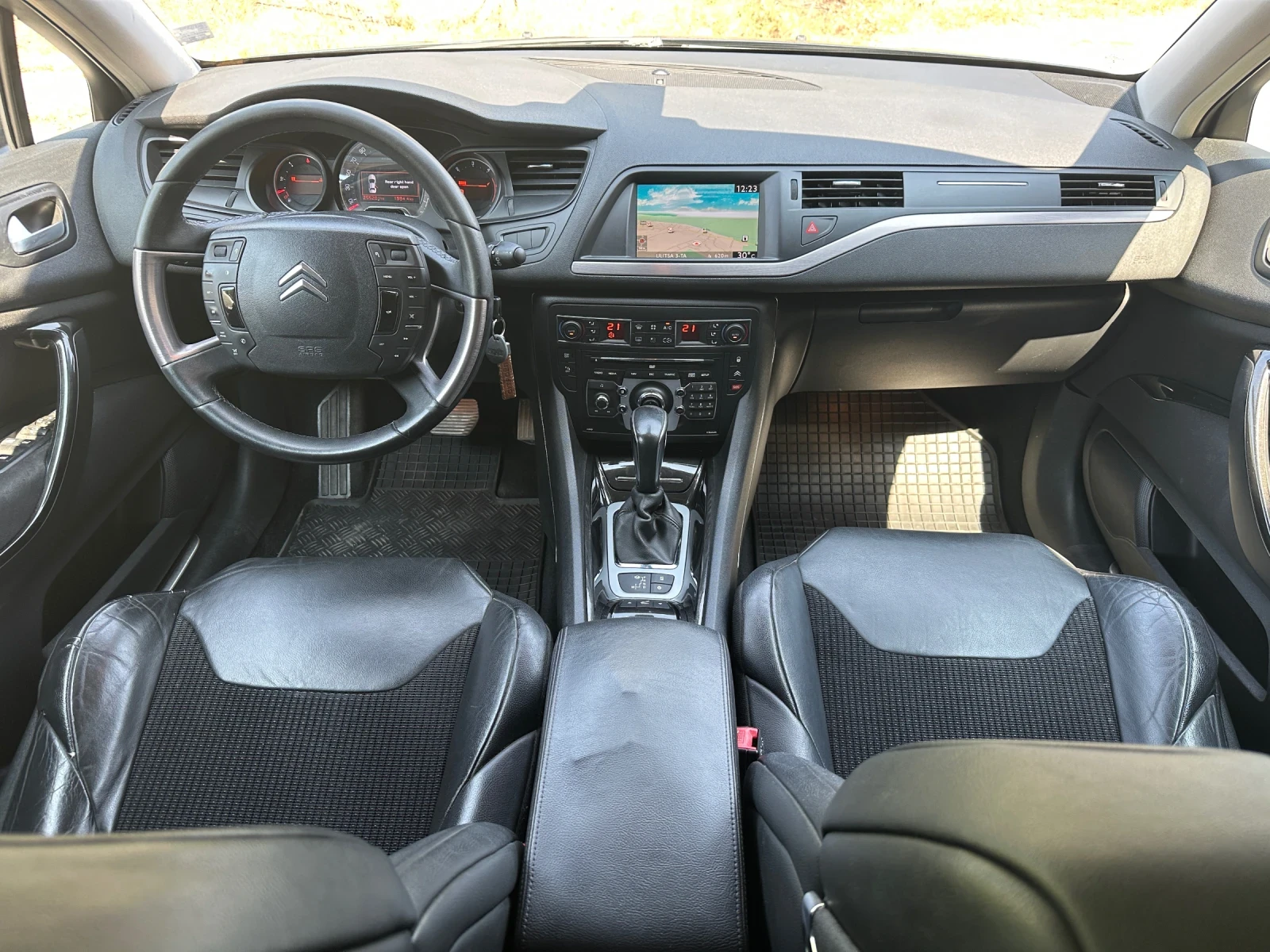 Citroen C5 3.0hdi V6 240кс, снимка 8 - Автомобили и джипове - 55967614