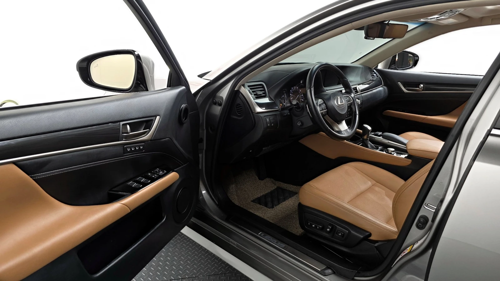 Lexus GS 300 * DISTRONIC * ОБДУХ * КАМЕРА * ЛЮК, снимка 9 - Автомобили и джипове - 56176259
