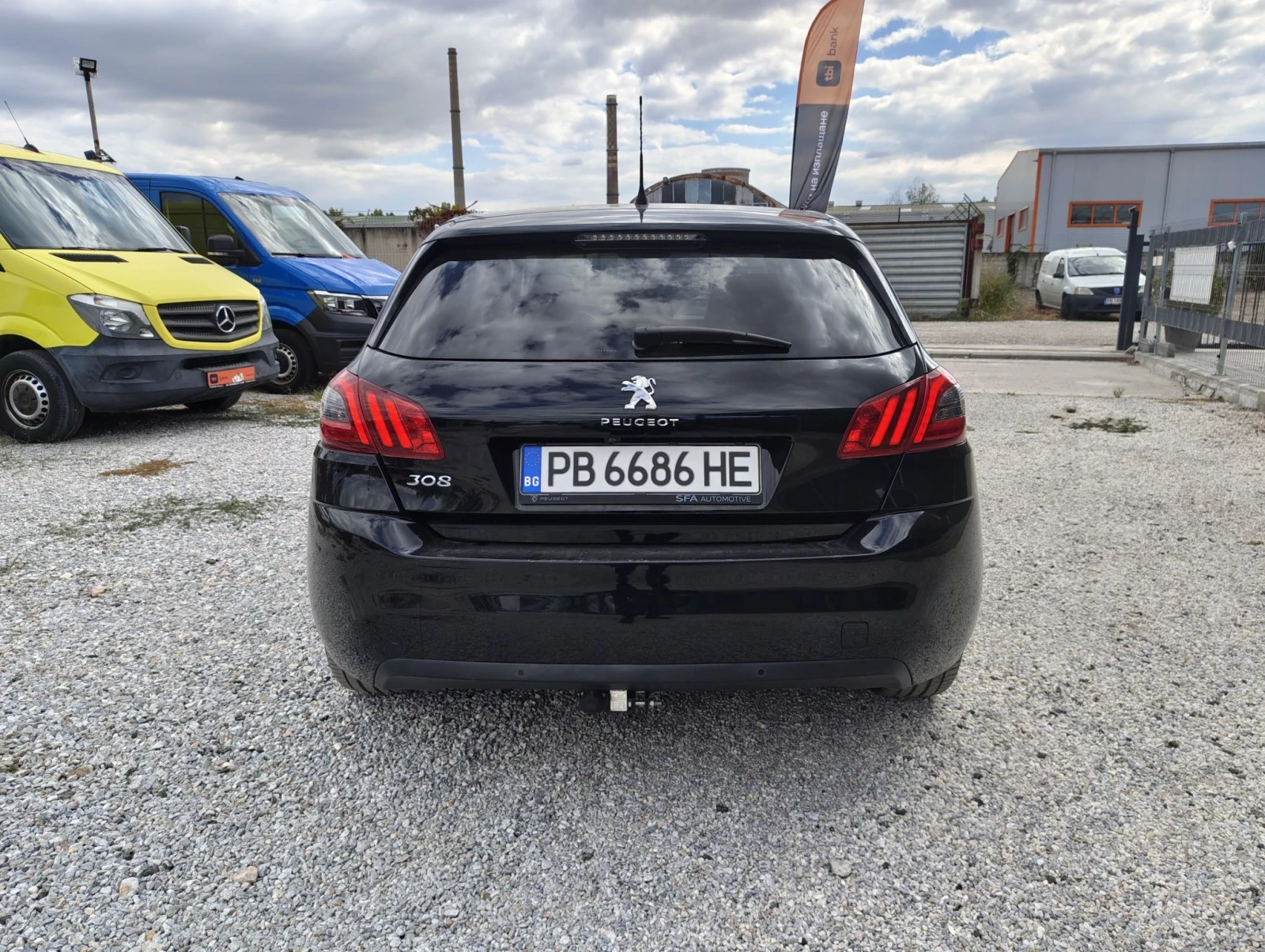 Peugeot 308 1.2 Pure Tech* АВТОМАТ* * ЛИЗИНГ , снимка 6 - Автомобили и джипове - 56311802