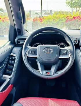 Toyota Land cruiser 300 GR Sport / 0km, снимка 10