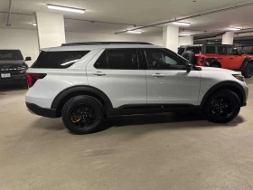 Ford Explorer Tremor  CARFAX, снимка 3