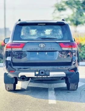 Toyota Land cruiser 300 GR Sport / 0km - 96000 € / 187759.68 лв. - 34306481 4