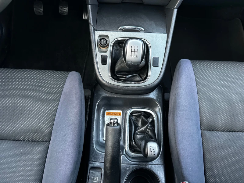 Suzuki Grand vitara 2.0i 128к.с КАТО НОВА, снимка 13 - Автомобили и джипове - 50338842