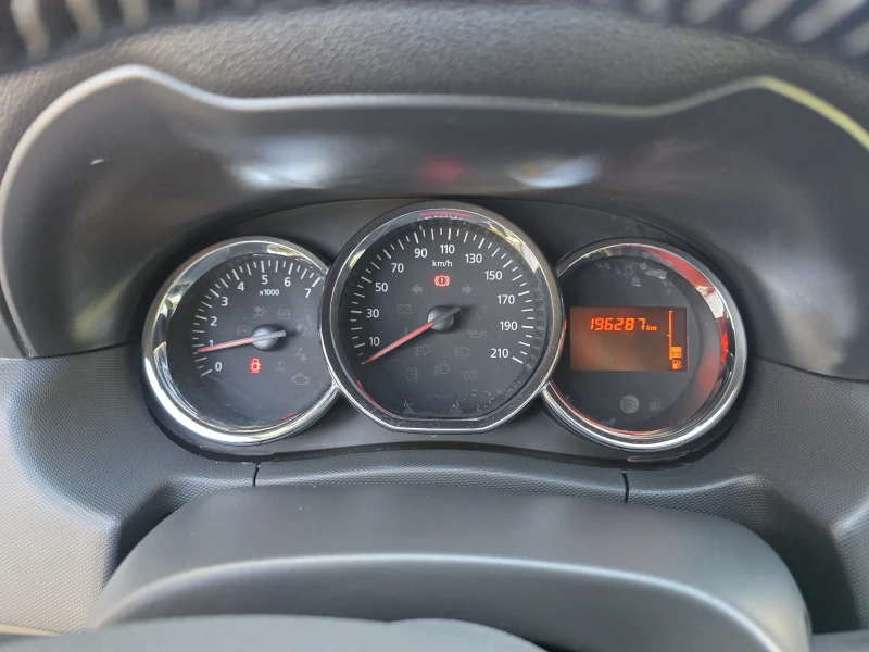 Dacia Duster 1.5DCI, снимка 15 - Автомобили и джипове - 51574020