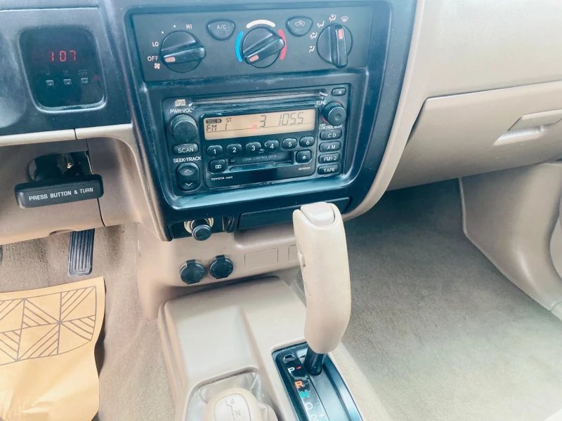 Toyota Tacoma SRS V6+ TRD-off road+ GPL+ N1+ Климатик, снимка 9 - Автомобили и джипове - 51843619