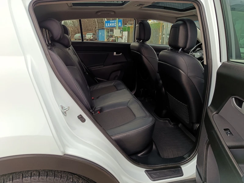 Kia Sportage 1.7 CRDi* NAVI* КАМЕРА* ПАНОРАМА* LED* , снимка 16 - Автомобили и джипове - 53187982