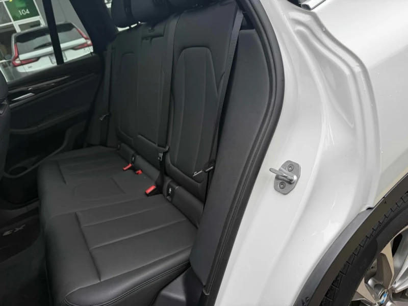 BMW X3 * xDrive30i * CARFAX * БЕЗ ПЪРВОНАЧАЛНА ВНОСКА, снимка 11 - Автомобили и джипове - 53304437