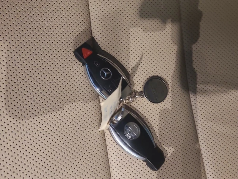 Mercedes-Benz GLE * 450 AMG * ОБДУХВАНЕ * KEYLESS* + ГУМИ, снимка 8 - Автомобили и джипове - 53419542