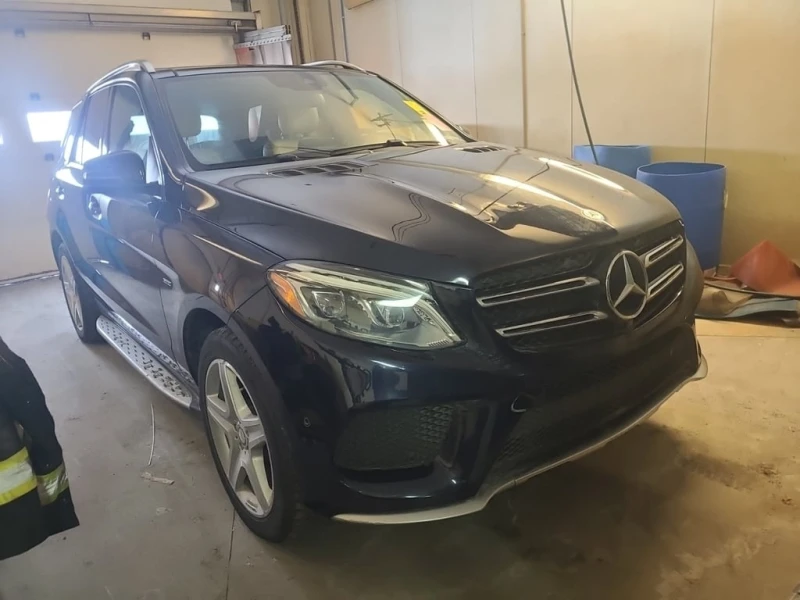 Mercedes-Benz GLE * 450 AMG * ОБДУХВАНЕ * KEYLESS* + ГУМИ, снимка 2 - Автомобили и джипове - 53419542