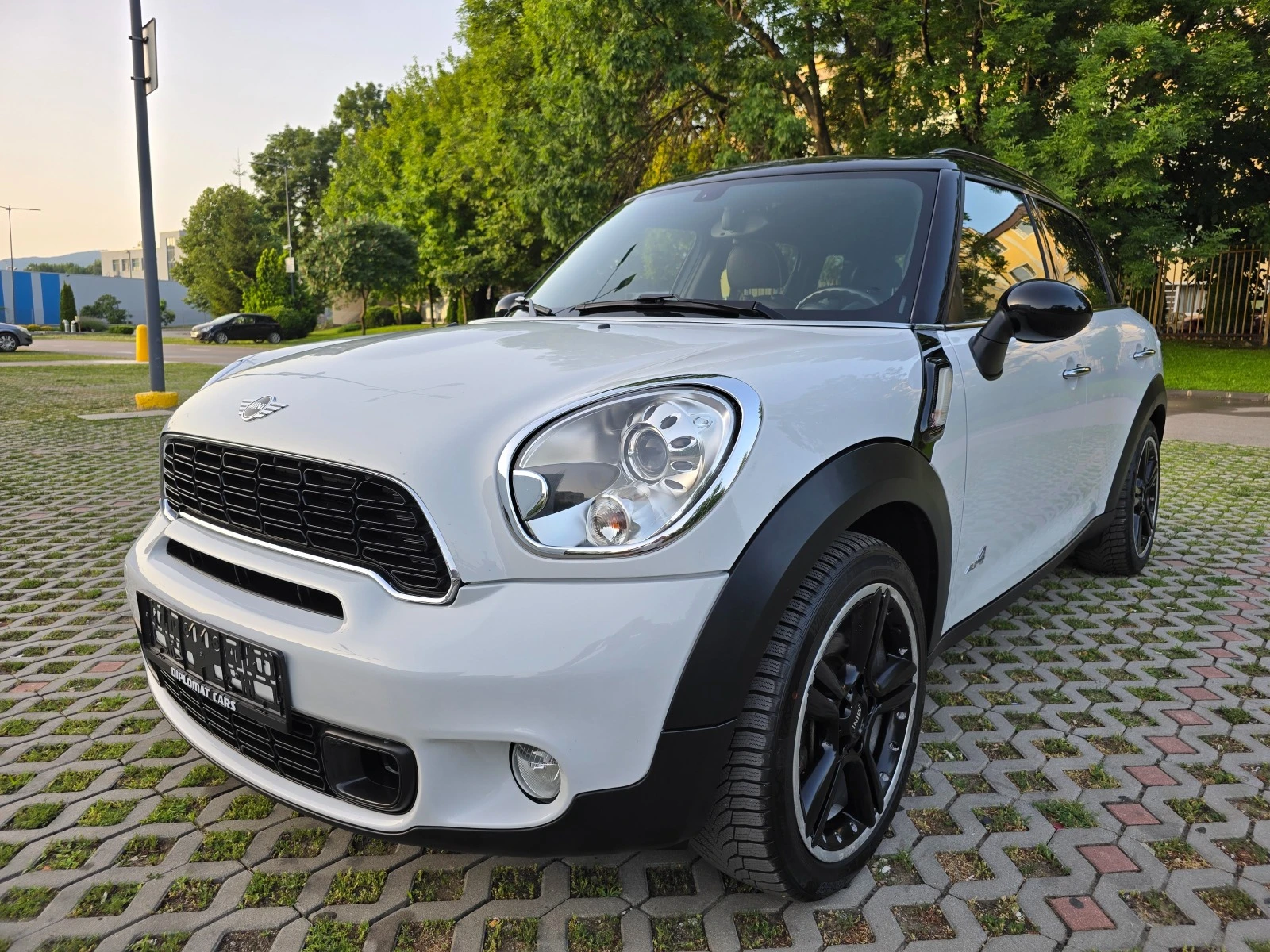 Mini Countryman S ALL4 1.6i - изображение 9