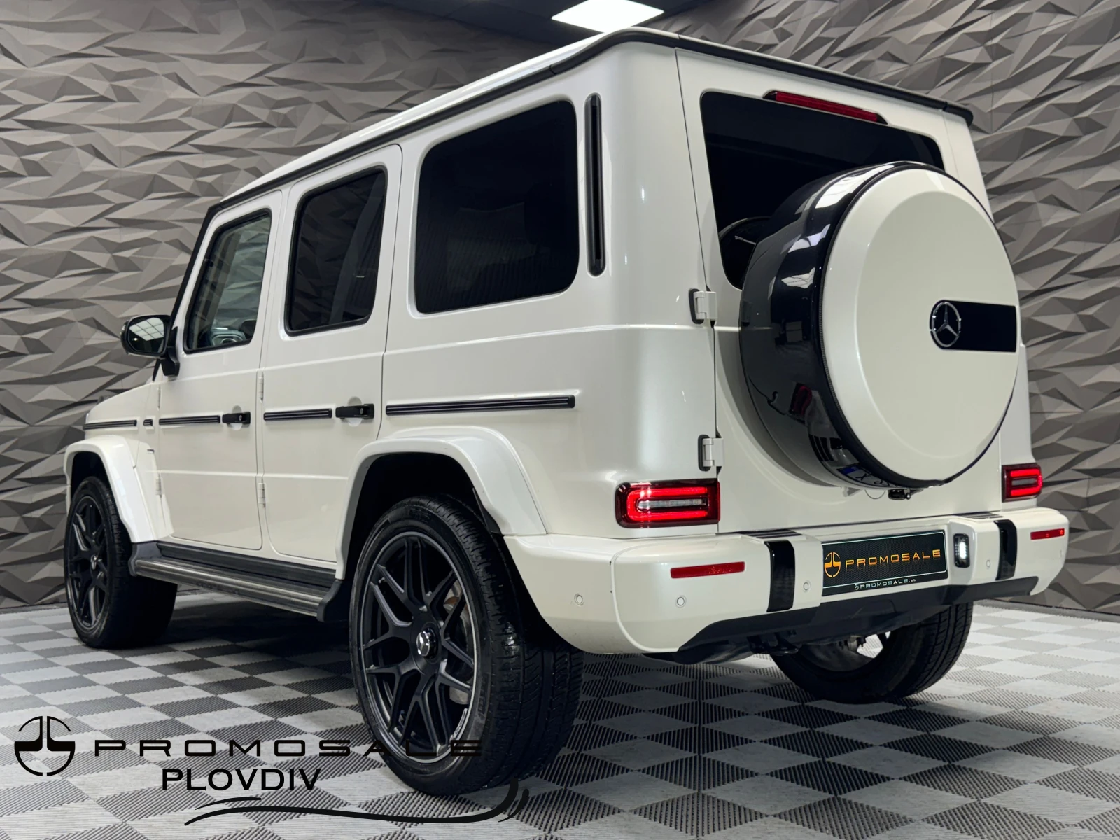 Mercedes-Benz G 400 d 3D Burm* Pano* Обухване* 360 - изображение 3