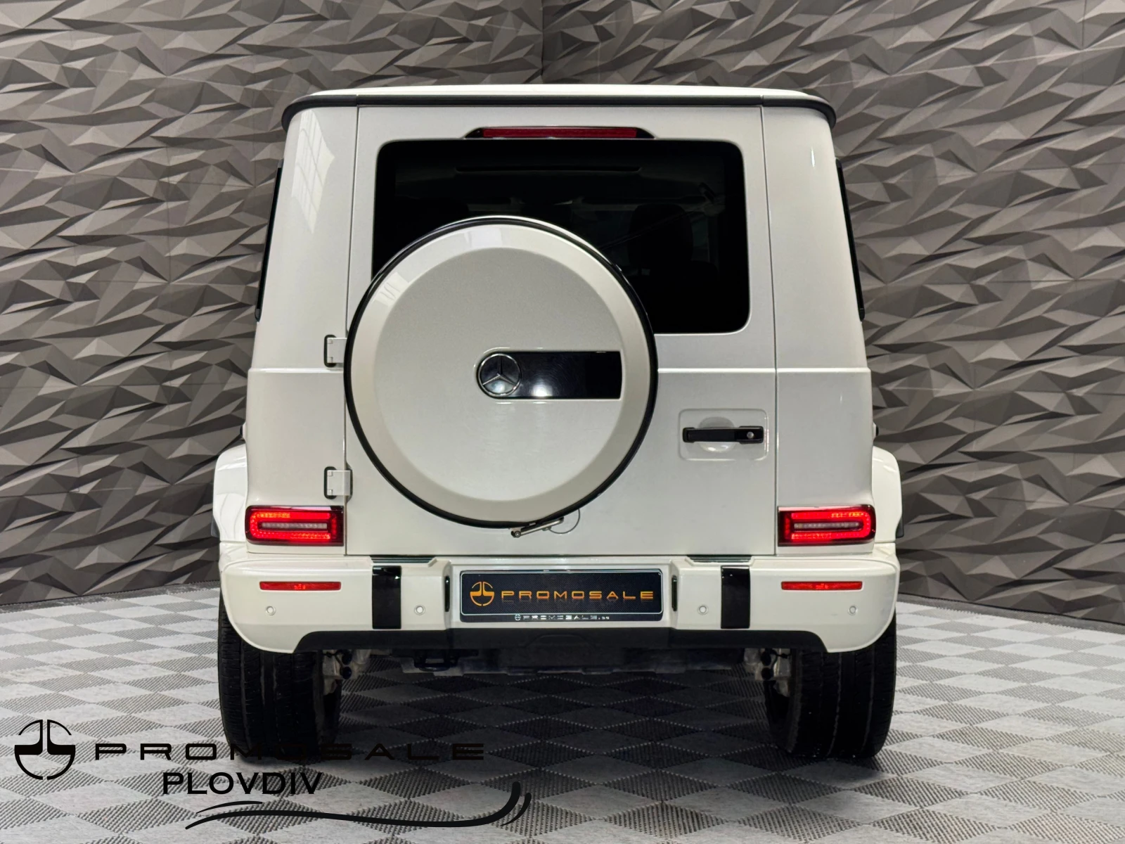 Mercedes-Benz G 400 d 3D Burm* Pano* Обухване* 360 - изображение 4