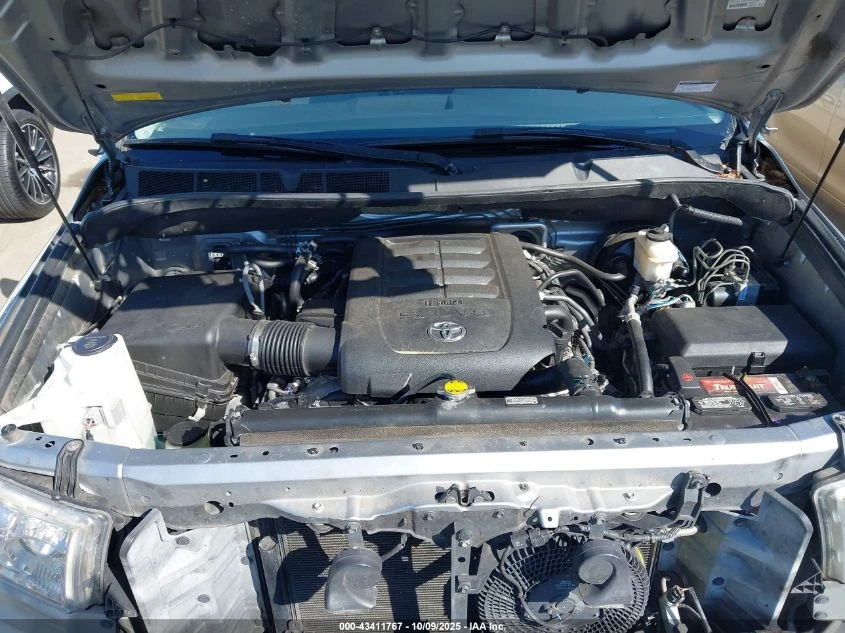 Toyota Sequoia SR5 5.7L V8 // | Mobile.bg   10