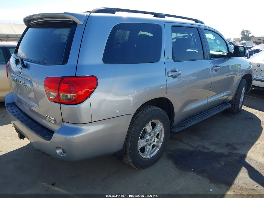 Toyota Sequoia SR5 5.7L V8 // | Mobile.bg   6