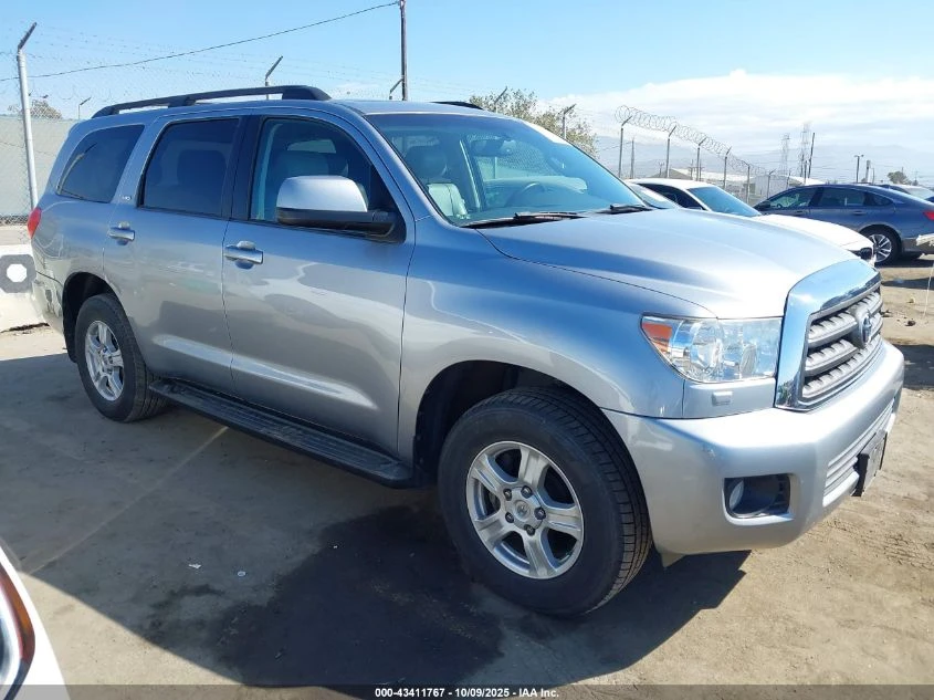 Toyota Sequoia SR5 5.7L V8 // | Mobile.bg   1