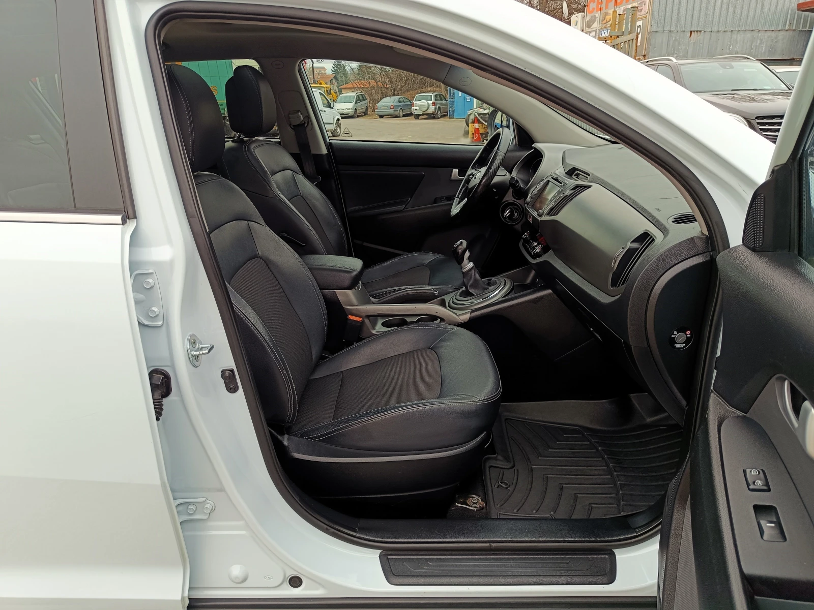 Kia Sportage 1.7 CRDi* NAVI* ������* ��������* LED*  | Mobile.bg � ����������� 10