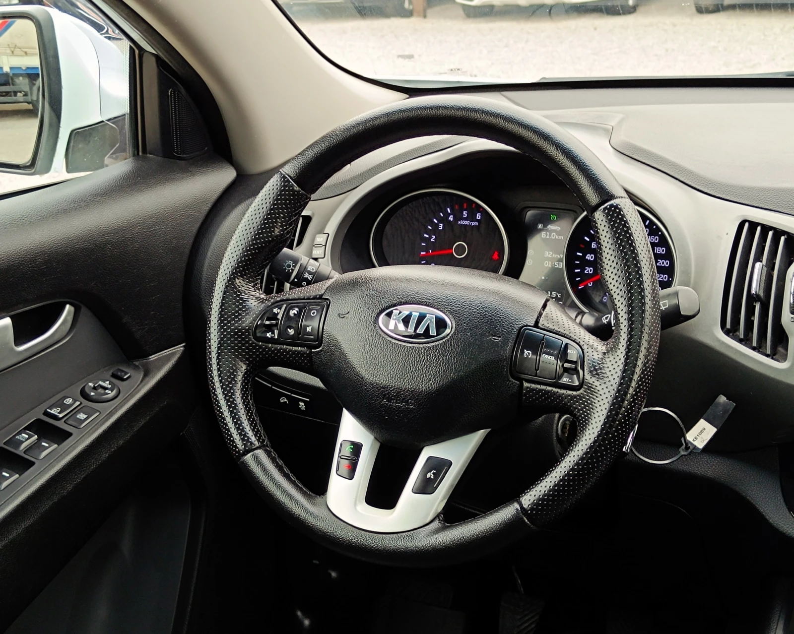 Kia Sportage 1.7 CRDi* NAVI* ������* ��������* LED*  | Mobile.bg � ����������� 12