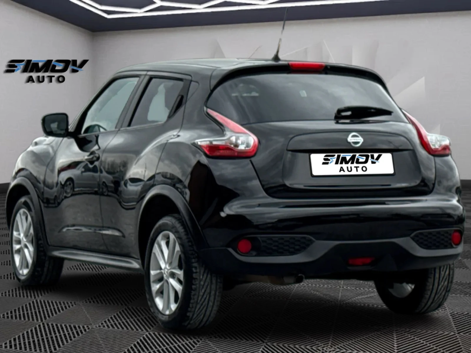 Nissan Juke FACELIFT 1.2DIG-T KEYLESSGO НАВИГАЦИЯ КАМЕРА КОЖА, снимка 2 - Автомобили и джипове - 53914294