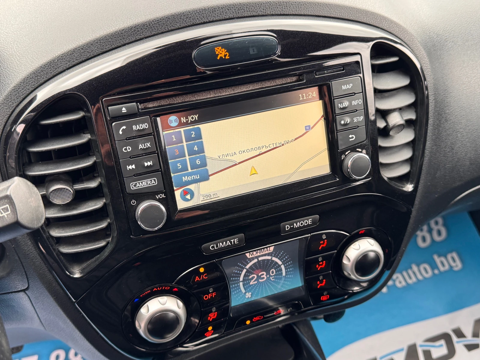 Nissan Juke FACELIFT 1.2DIG-T KEYLESSGO НАВИГАЦИЯ КАМЕРА КОЖА, снимка 9 - Автомобили и джипове - 53914294