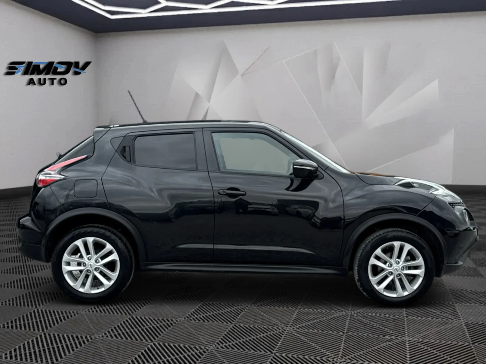 Nissan Juke FACELIFT 1.2DIG-T KEYLESSGO НАВИГАЦИЯ КАМЕРА КОЖА, снимка 7 - Автомобили и джипове - 53914294