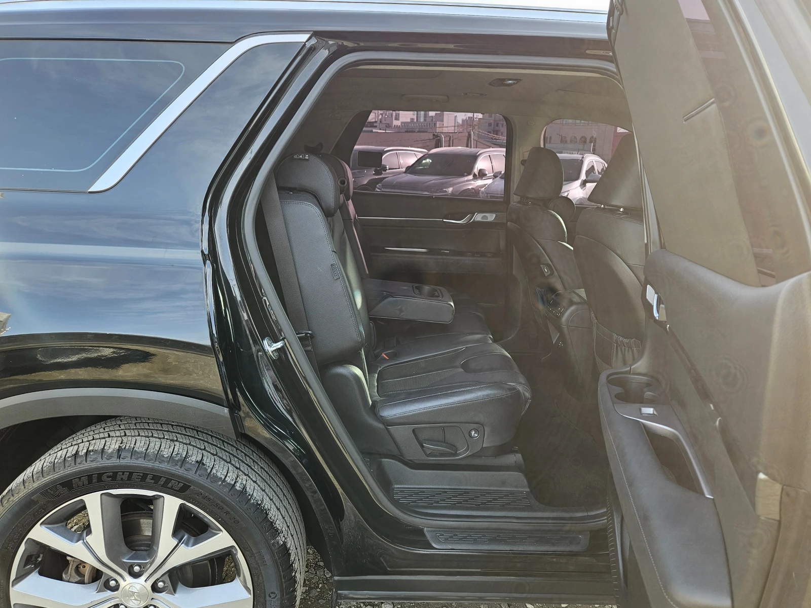 Hyundai Palisade Гаранция до 2г., Автосервиз, Резервни части сигурн, снимка 12 - Автомобили и джипове - 53933623