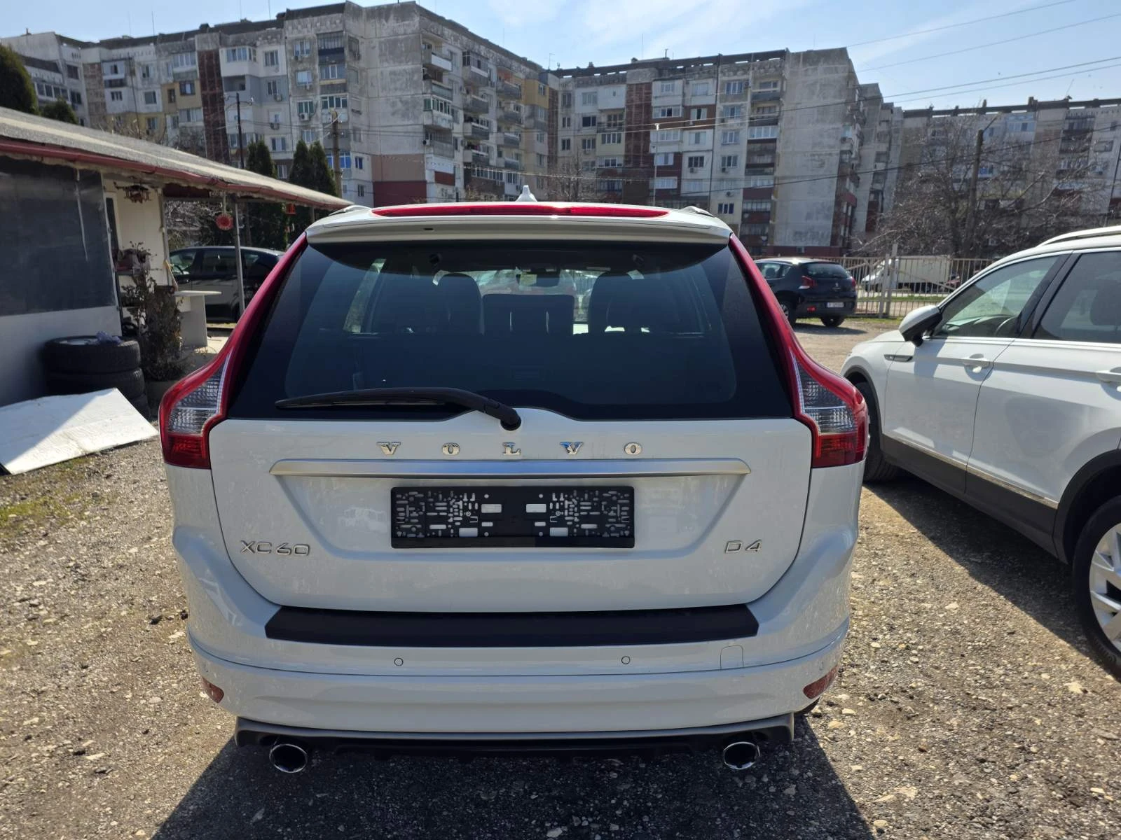 Volvo XC60 2.0D4/R-DESIGN/, снимка 5 - Автомобили и джипове - 53987198