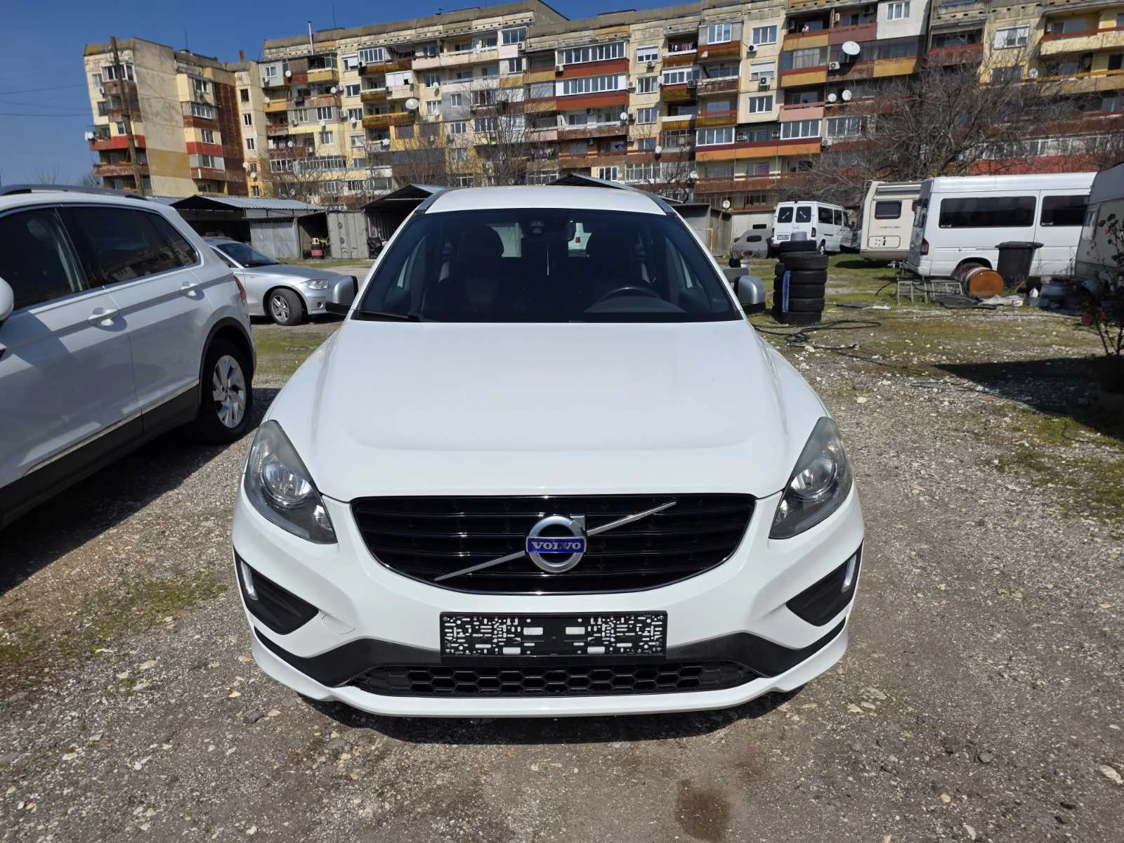 Volvo XC60 2.0D4/R-DESIGN/, снимка 2 - Автомобили и джипове - 53987198