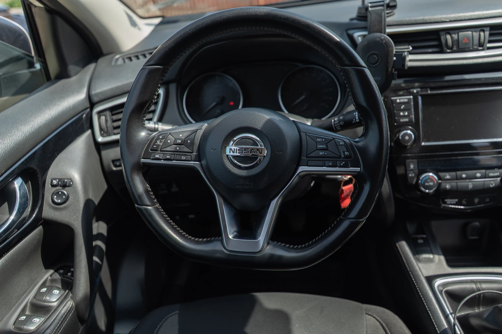 Nissan Qashqai 1.7 dCi 4x4 150hp, снимка 13 - Автомобили и джипове - 54457154