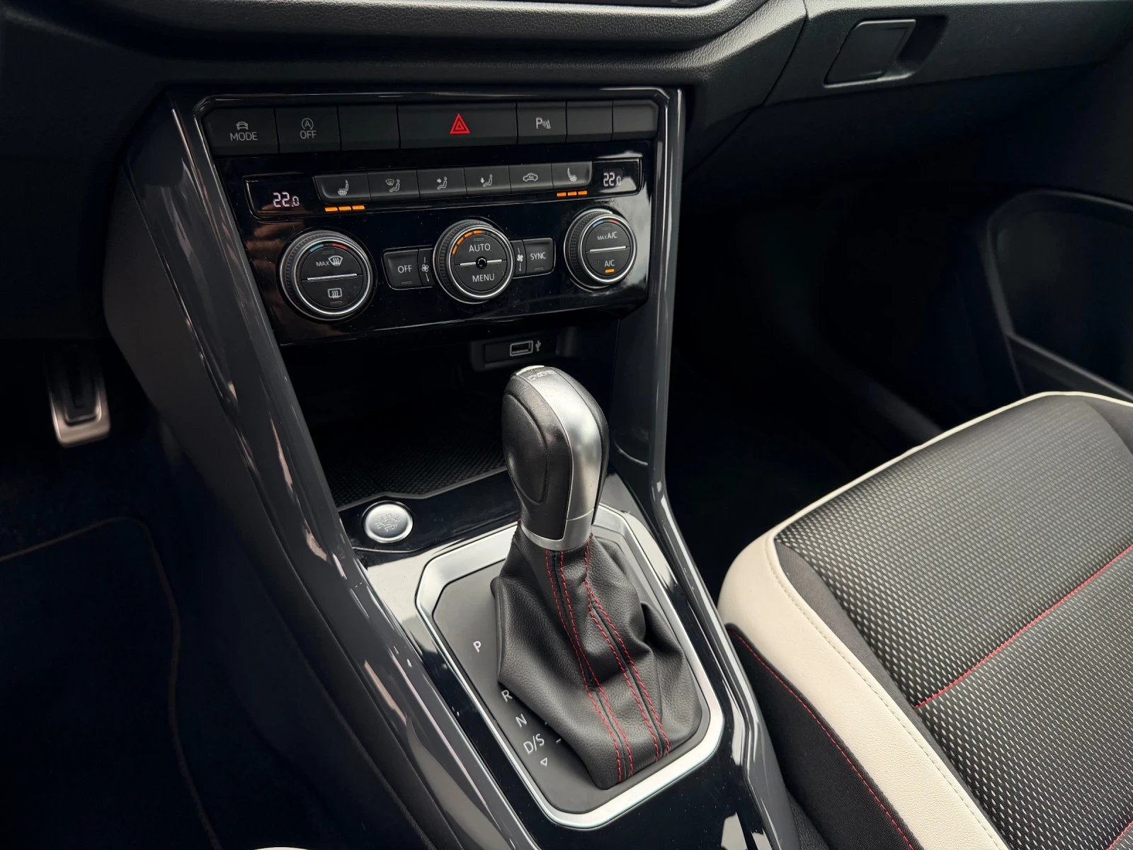 VW T-Roc 2.0TDI DSG Sport LED Distronic Keyless NAVI Camera | Mobile.bg � ����������� 15