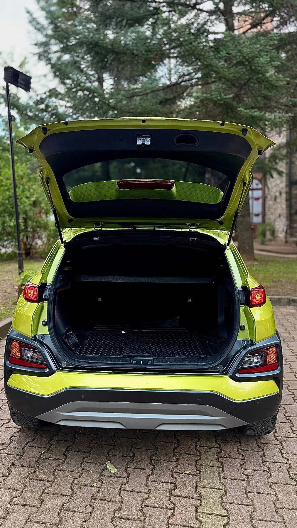 Hyundai Kona, снимка 16 - Автомобили и джипове - 55161752