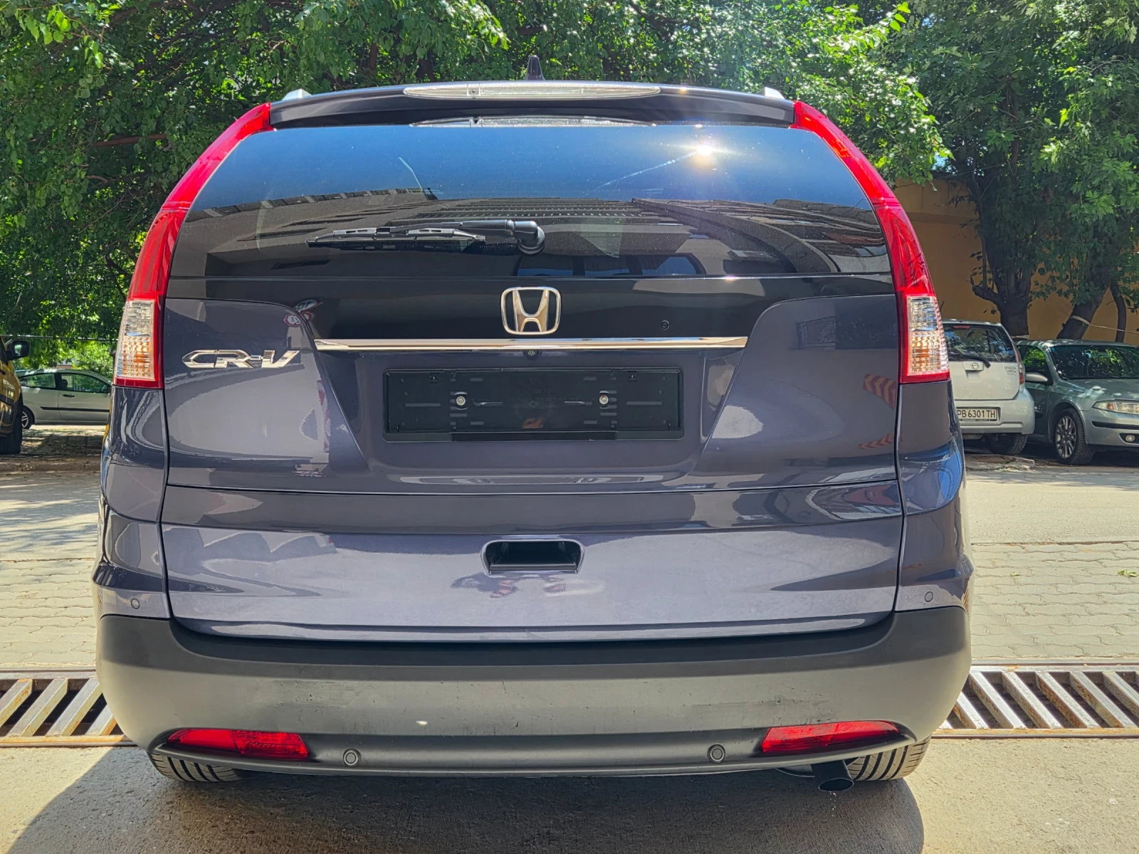 Honda Cr-v 2.0 i 4X4 KEYLESS EXECUTIVE 8 ГУМИ, снимка 5 - Автомобили и джипове - 55389363