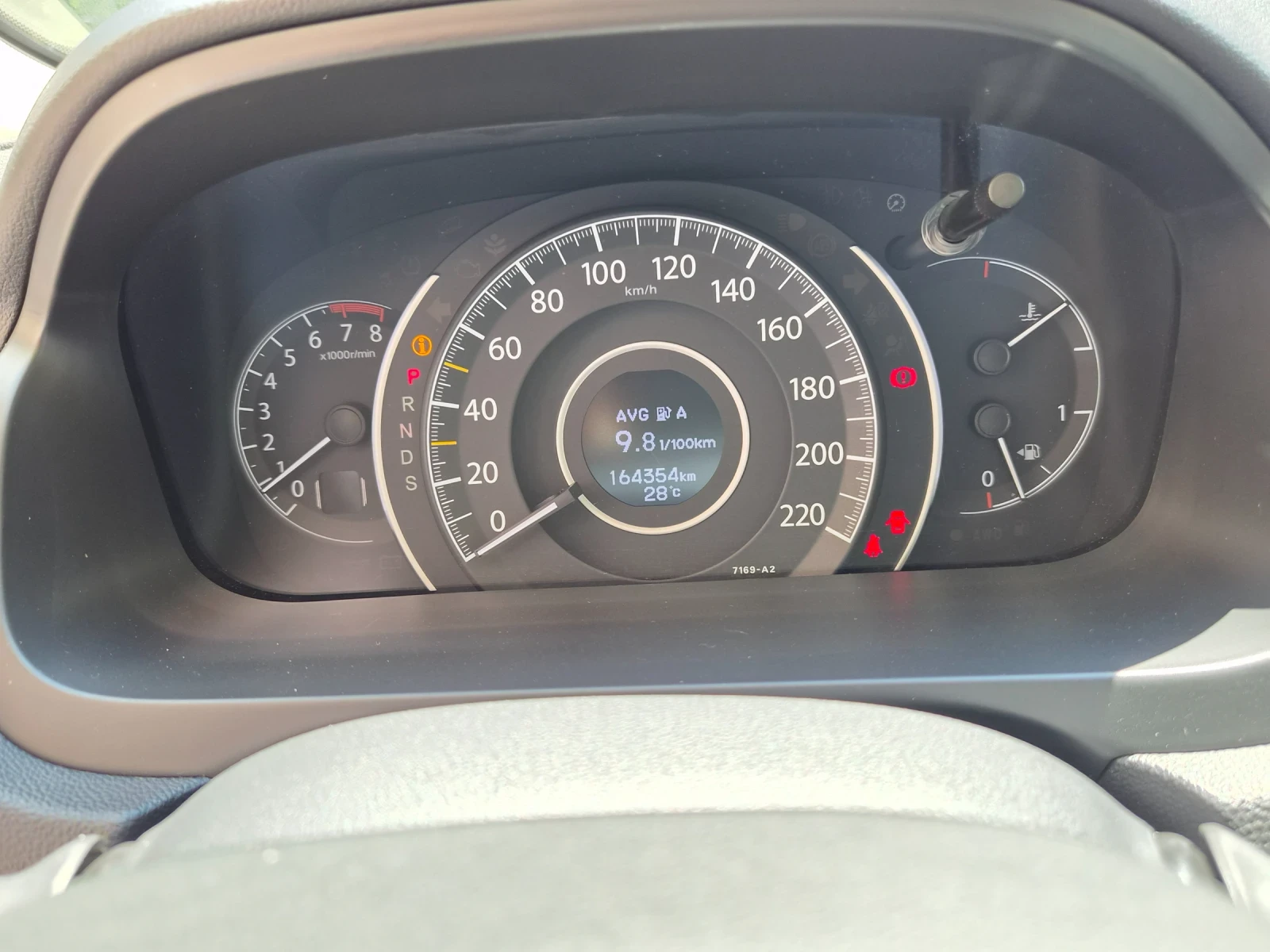 Honda Cr-v 2.0 i 4X4 KEYLESS EXECUTIVE 8 ГУМИ, снимка 10 - Автомобили и джипове - 55389363