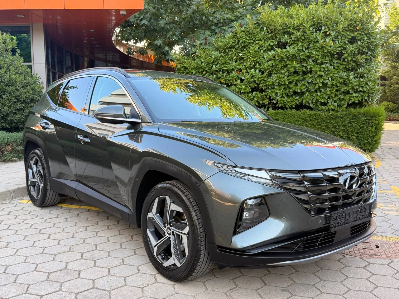 Hyundai Tucson 1.6T-GDI HYBRID* СЕРВИЗНА ИСТОРИЯ* 99000км* , снимка 3 - Автомобили и джипове - 55499542