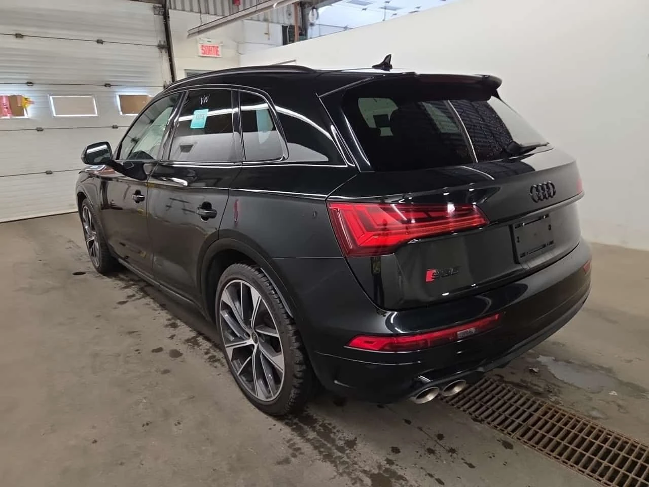 Audi SQ5 * PROGRESSIV * CARFAX * ЧЕРВЕНА КОЖА * 2 КЛЮЧА * , снимка 4 - Автомобили и джипове - 55514747
