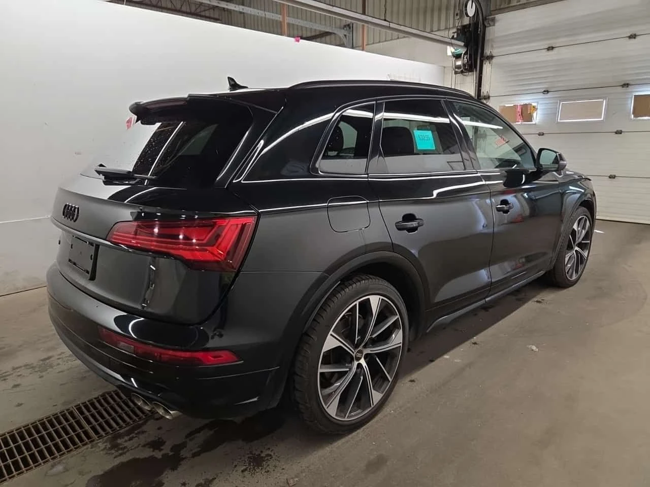 Audi SQ5 * PROGRESSIV * CARFAX * ЧЕРВЕНА КОЖА * 2 КЛЮЧА * , снимка 3 - Автомобили и джипове - 55514747