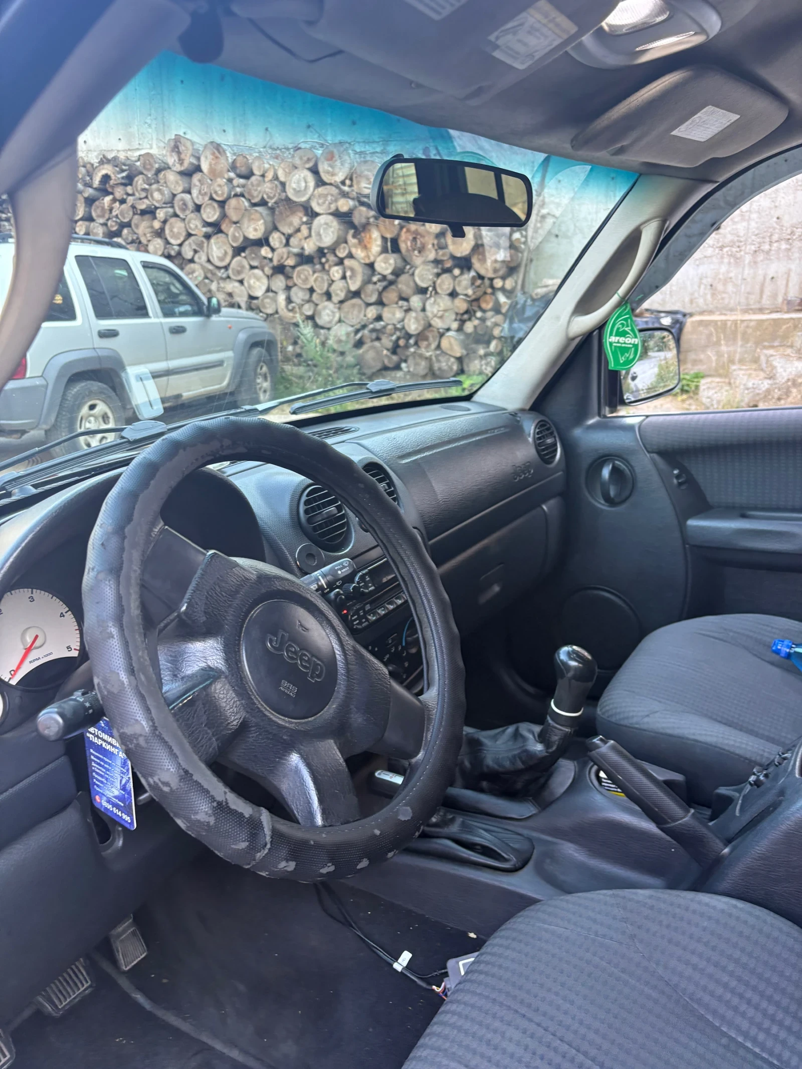 Jeep Cherokee, снимка 4 - Автомобили и джипове - 55636355