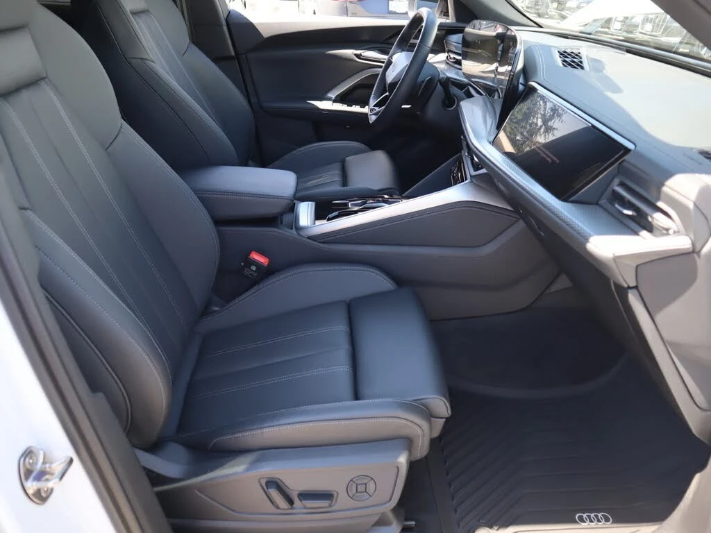 Audi Q5 Technik 45 TFSI | 360 | 3-zone AC , снимка 15 - Автомобили и джипове - 56151162
