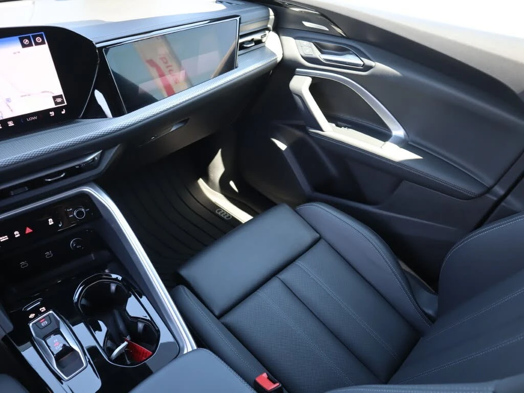 Audi Q5 Technik 45 TFSI | 360 | 3-zone AC , снимка 13 - Автомобили и джипове - 56151162