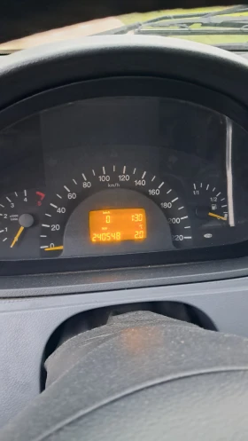 Mercedes-Benz Vito 2, 2 TDI Дълга база, снимка 9