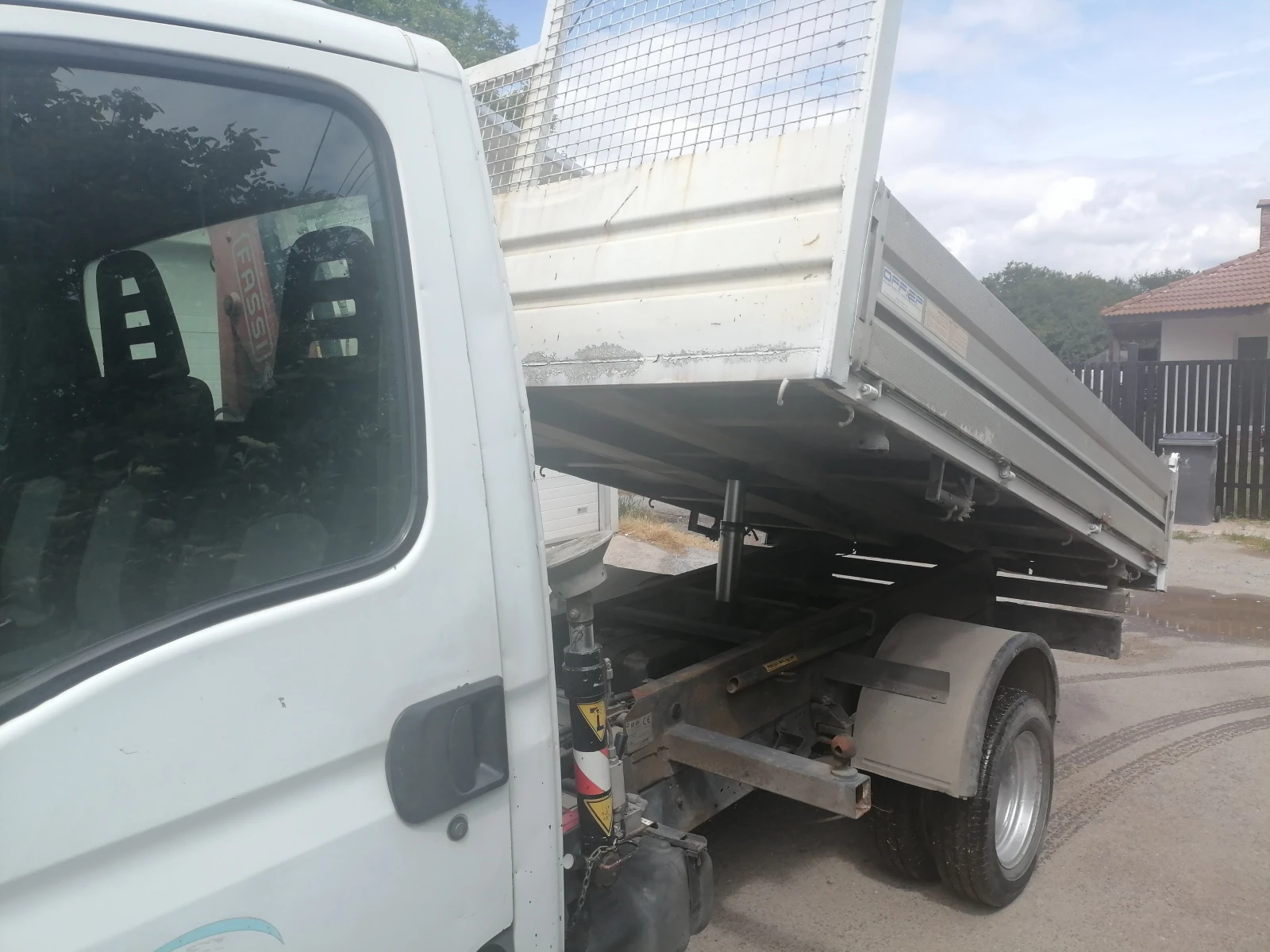 Iveco Daily 2.3D, снимка 9 - Бусове и автобуси - 54884396