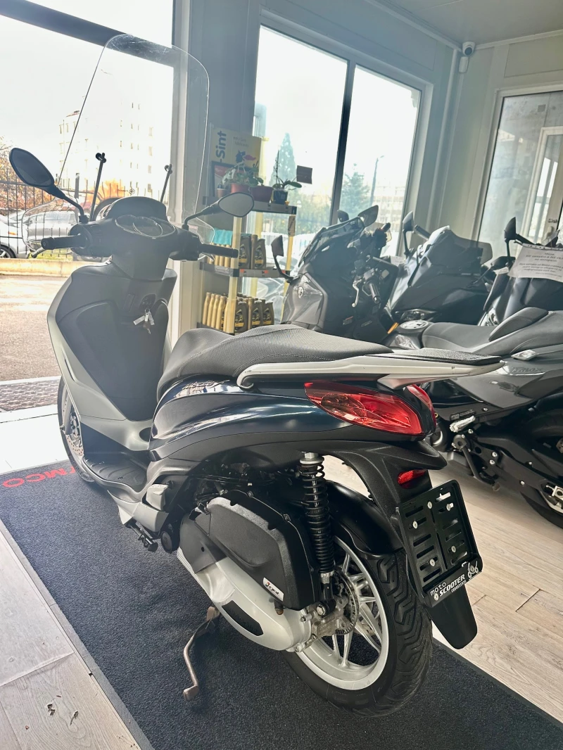 Piaggio Medley 125i ABS Кат.А1, снимка 9 - Мотоциклети и мототехника - 52363163