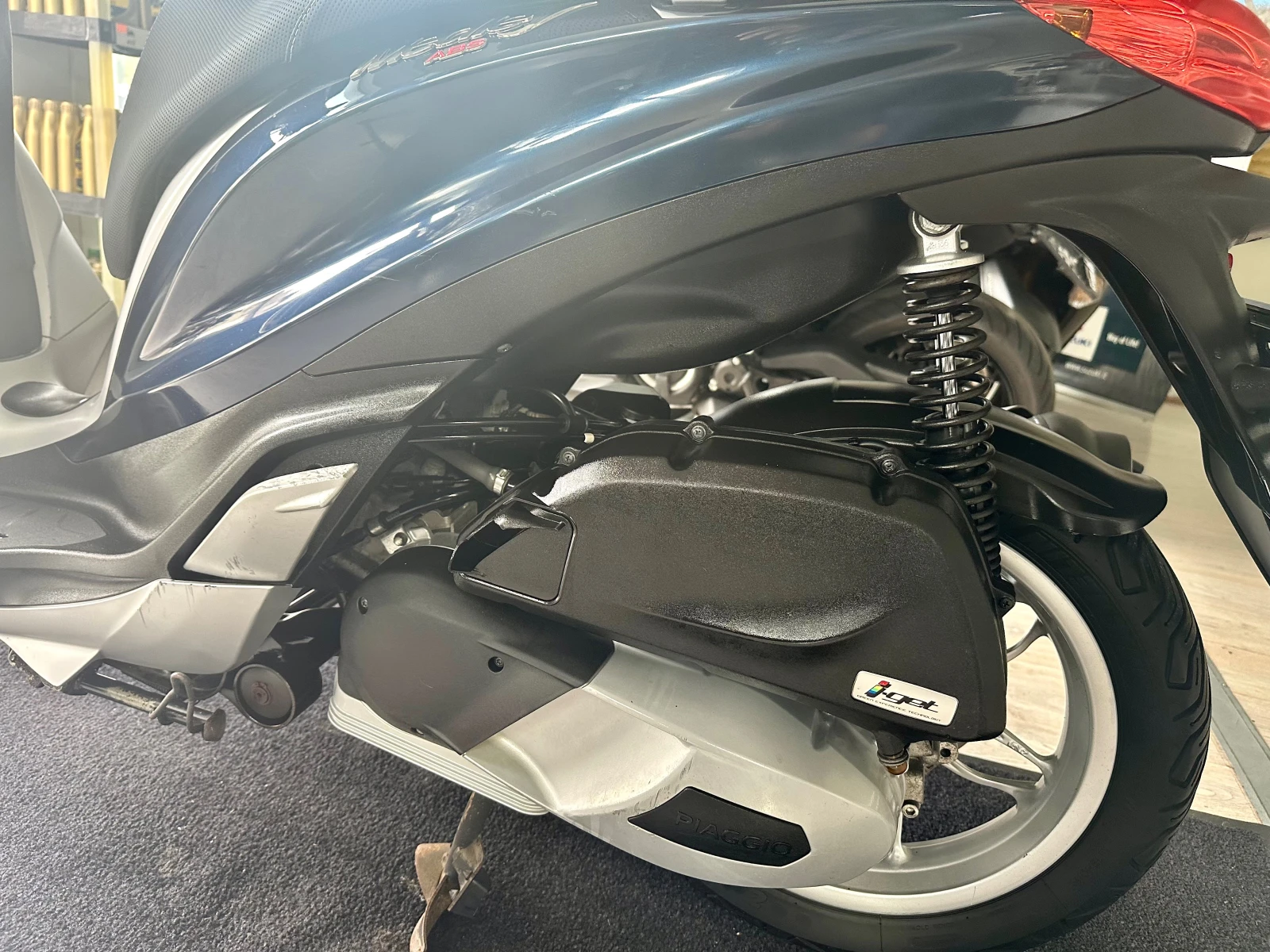 Piaggio Medley 125i ABS .1 | Mobile.bg   11