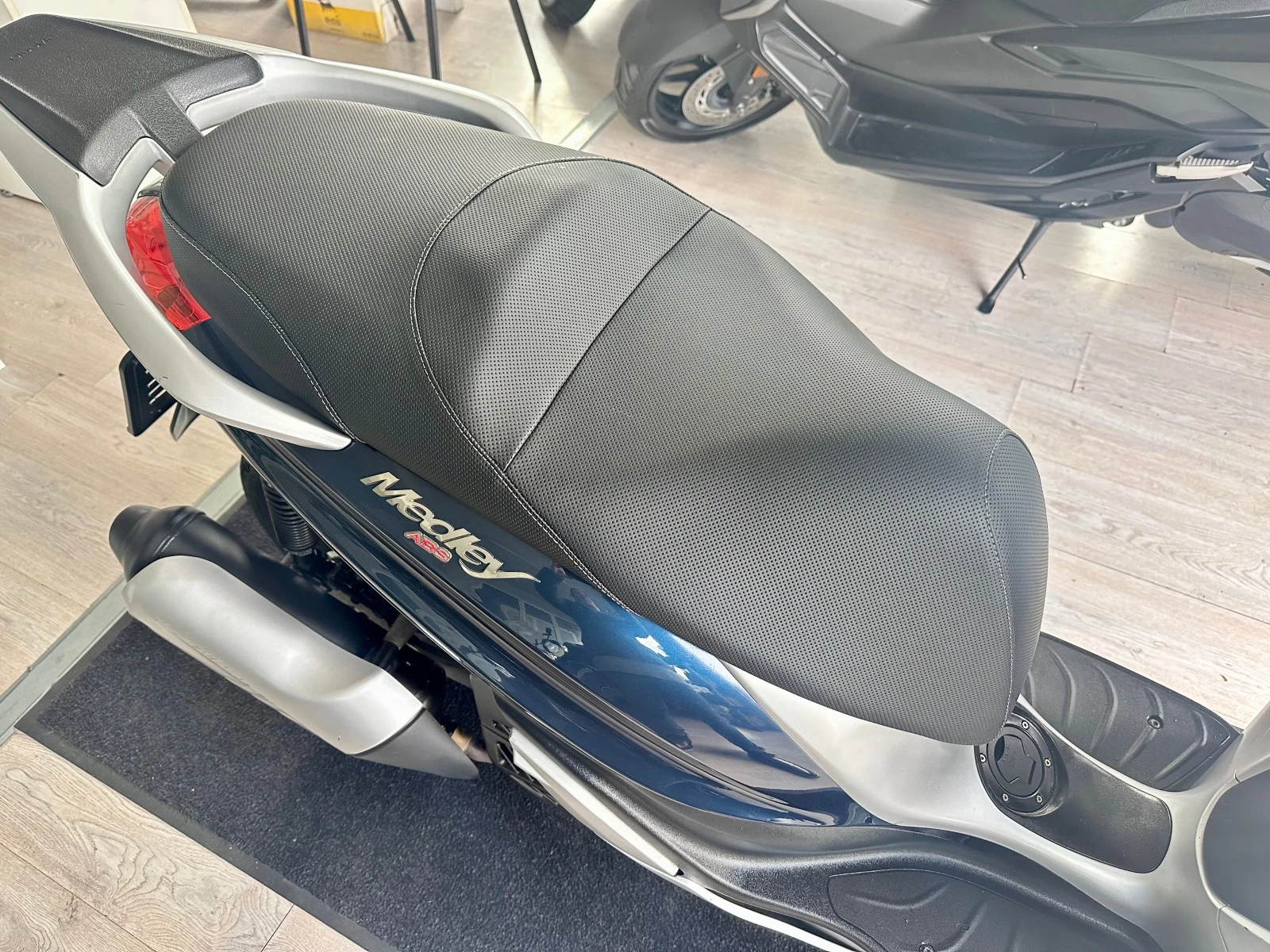 Piaggio Medley 125i ABS Кат.А1 - изображение 3