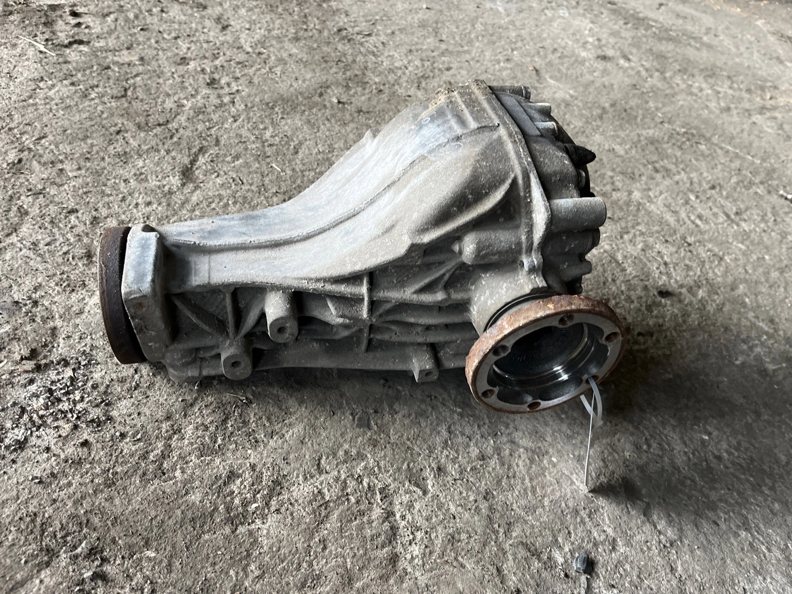 заден диференциал NPR 3.0TDI Audi A8