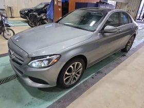 Mercedes-Benz C 300 CARFAX /Кожа/Нави/Подгрев/Панорама, снимка 1