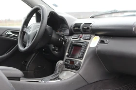 Mercedes-Benz C 220, снимка 13