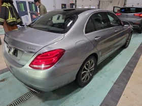 Mercedes-Benz C 300 CARFAX /Кожа/Нави/Подгрев/Панорама - 11000 € / 21514.13 лв. - 95079932 3
